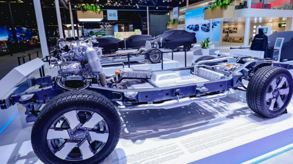 BJ30混動(dòng)車油車價(jià)打透“質(zhì)價(jià)比” 北汽將“品質(zhì)平權(quán)”進(jìn)行到底